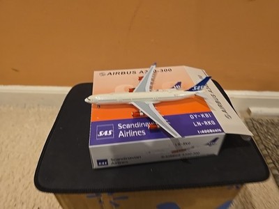 Panda Models SAS Scandinavian Airlines A340-313 1:400  2000s cols OY-KBI