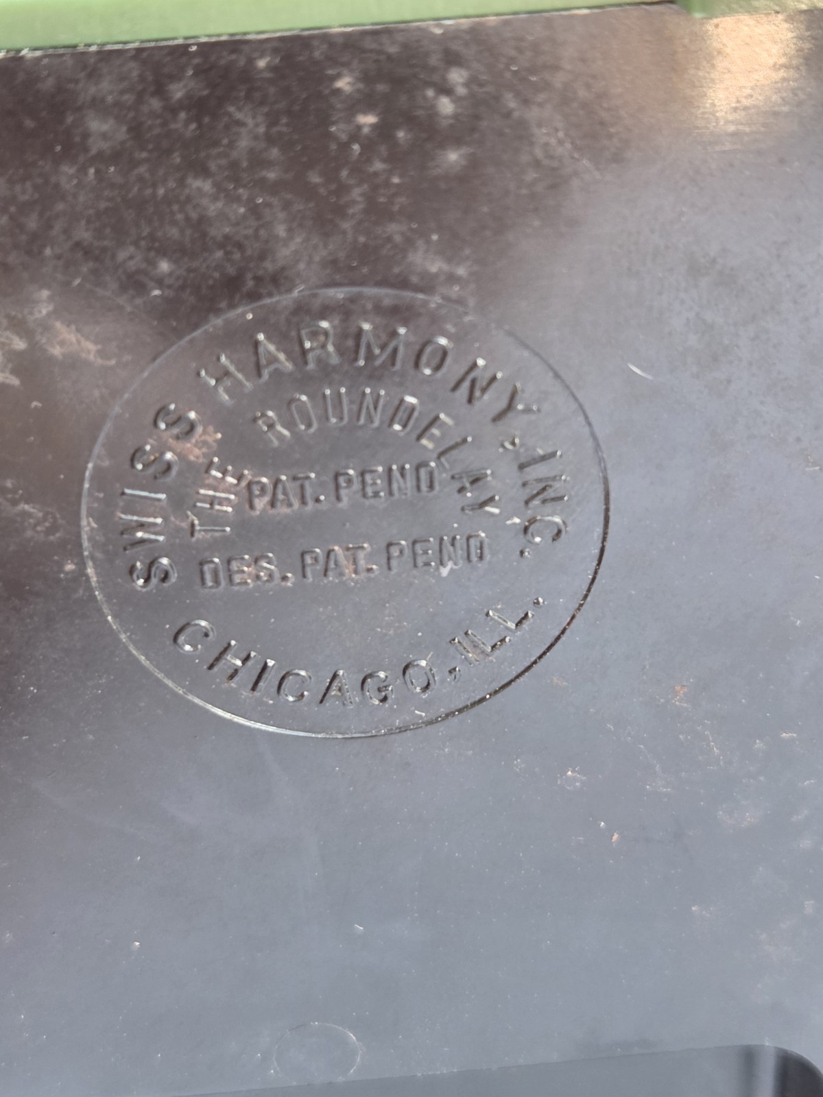 Antique Green Swiss Harmony Roundelay Music Box Cigarette Lipstick Carousel 