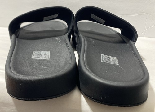 Sandalias Lululemon Restfeel para hombre talla 12 diapositivas negras sobre negras sin cordones en la playa - Imagen 4 de 9