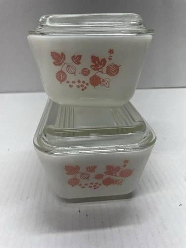Vtg Pyrex PINK Gooseberry Refrigerator 4 pc Dish Set w Lids 501 & 502 EUC