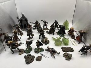 The Lord of The Rings Armies of Middle-Earth Bundle Lot Of Figures Miniatures