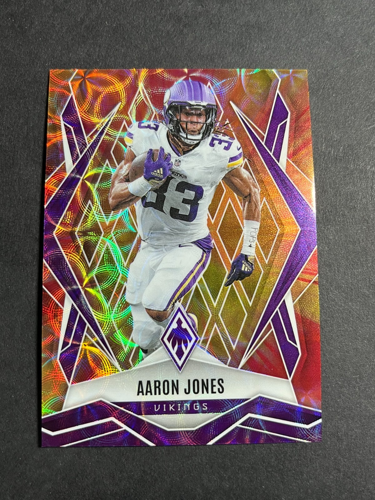 2025 Panini Phoenix Fire Burst /350 Aaron Jones #85