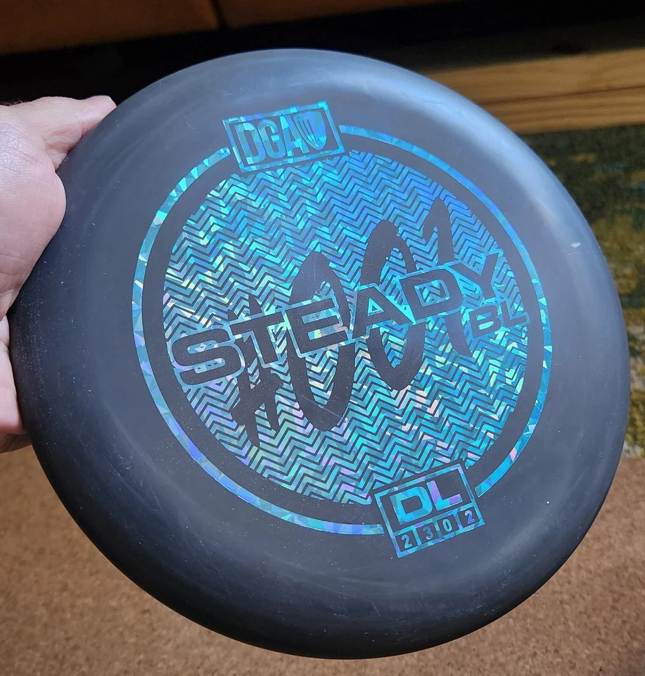 DGA D-Line Steady BL 173-174g 5x Matching Black Putters (Luna Roach P2) - Image 4 of 4