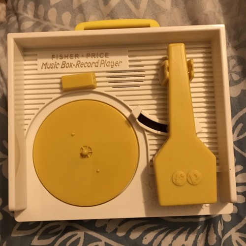 Mattel Fisher Price Music Box Record Player & 5 Records 2014 Great Condition - Picture 2 of 3