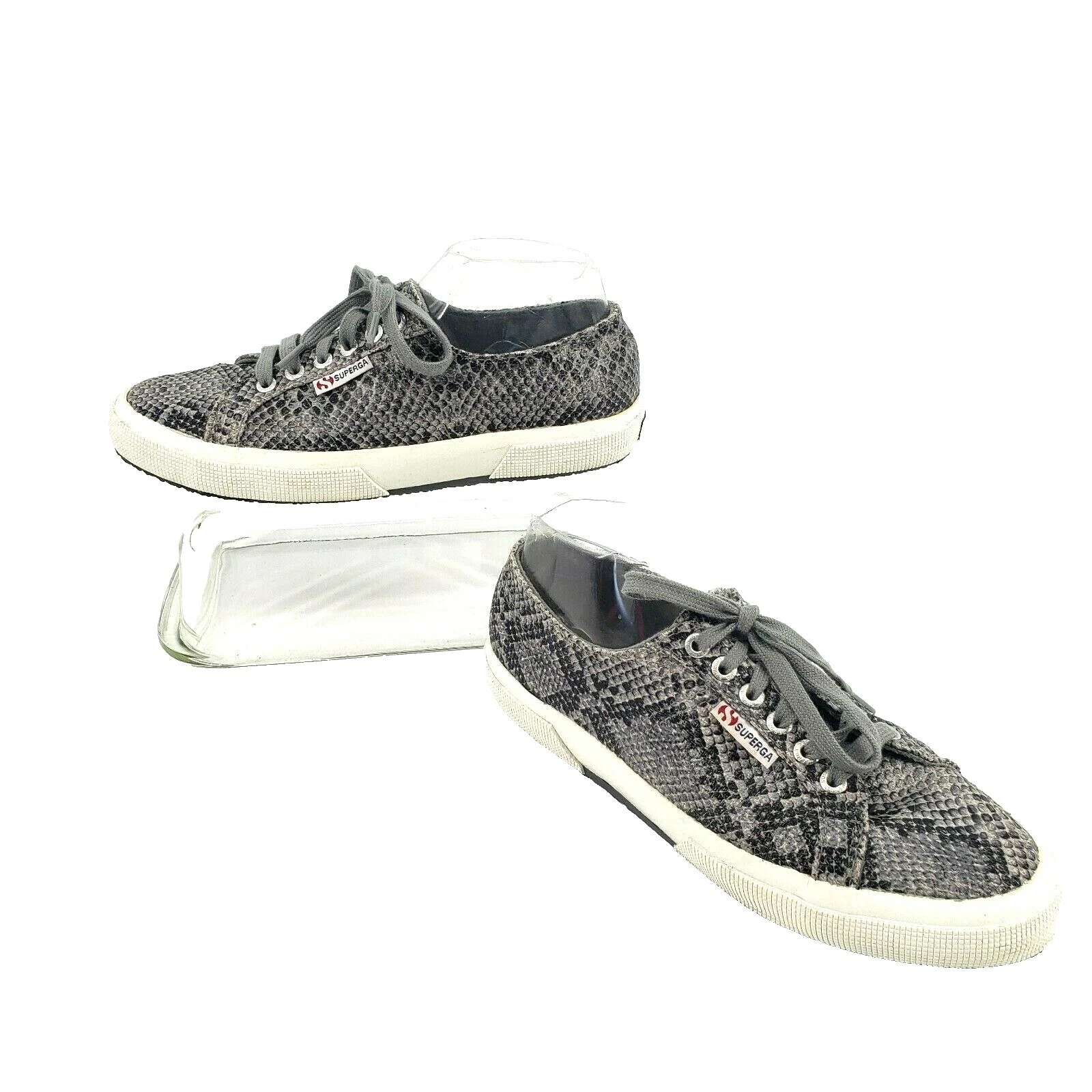 Zapatos Atléticos Superga imitación de cuero para mujeres