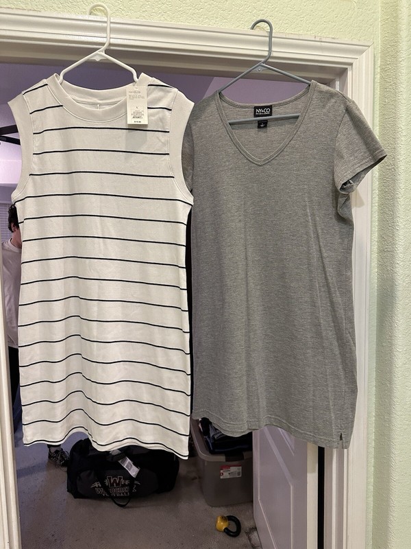 Lot of 2 T-Shirt Dresses: 1 Shrt Slv Gray (NWOT) & 1 Slvless (NWT), Size Large