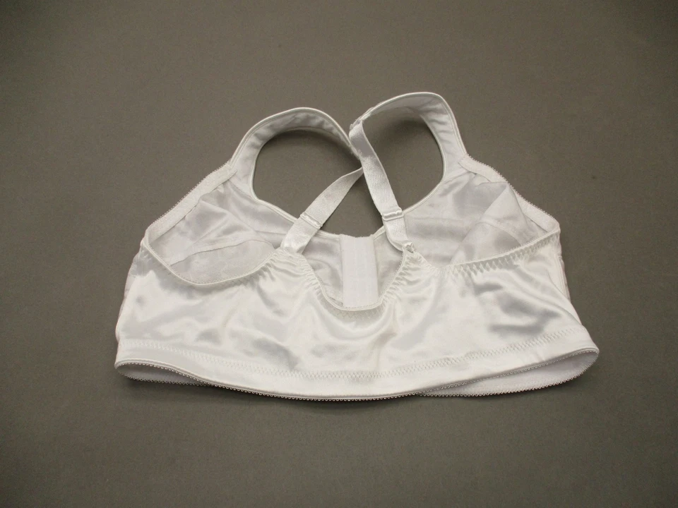 42DD Hanes JMS Womens White Wireless Unlined Front Closure Full Coverage Bra 2E - Image 4 of 4