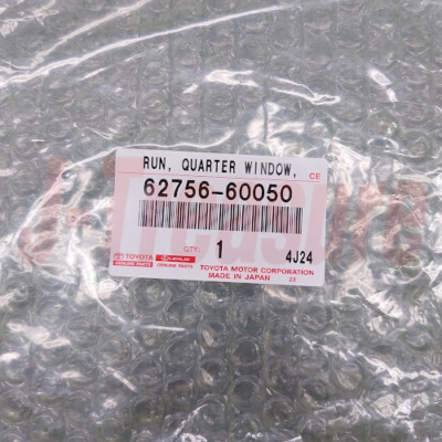 TOYOTA LAND CRUISER HZJ70V Genuine Quarter Window Run LH 62756