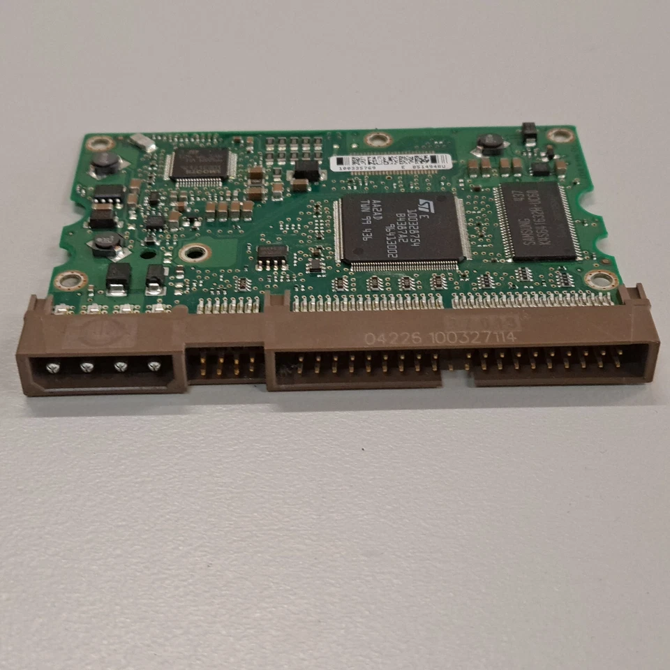 Seagate ST3400832A 3.5" 400GB IDE ATA/100 HDD PCB Board 100335774 REV B FW 3.06 - Image 2 of 4