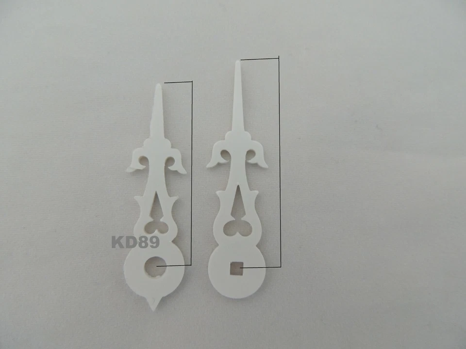 KD89 paire d'aiguille de coucou avec trou carré 4x4 mm 31 / 36 mm pour cadran 8 cm