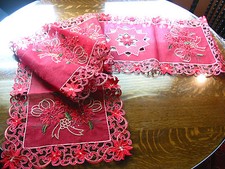Christmas Embroidered Table Runner Cut Work Poinsettia 16" x 70" Red Gold NEW