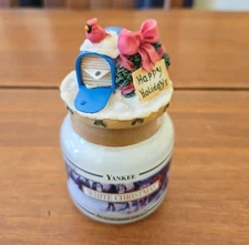 Yankee Mini Candle White Christmas Happy Holidays Mailbox Topper 3.7 OZ UNUSED