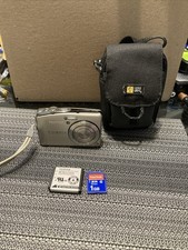 Fujifilm FinePix F Series F50 SE 12.0MP Digital Camera Bundle Silver Tested