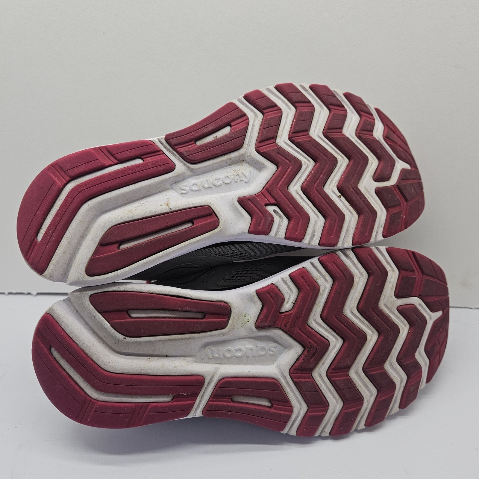 Saucony Ride 14 Womens Size 11 Gray Athletic Running Walking Shoes Sneakers thumbnail 6