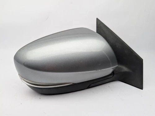 2010-2012 Mazda CX-9 Passenger Right Mirror turn signal Blind Spot Liquid Silver