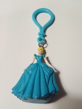 DISNEY CINDERELLA LOGO KEYCHAIN GREAT FOR ANY COLLECTION 