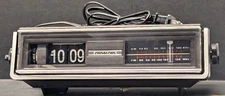 Vintage Soundesign Flip Number Clock Radio Model No. 3545B Everything Working