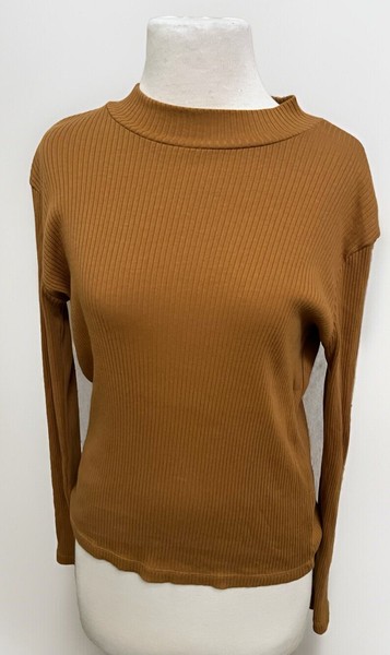 Uniqlo Butter Soft Ribbed High Neck Caramel Long Sleeve Tee-Cute-Casual-Size S