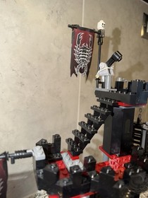 LEGO Knights' Kingdom II: Scorpion Prison Cave (8876) 100% Complete w/ Ins