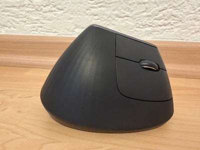 LOGITECH MX VERTICAL Kabellose Ergonomisch Maus - SCHWARZ - in OVP, wie neu