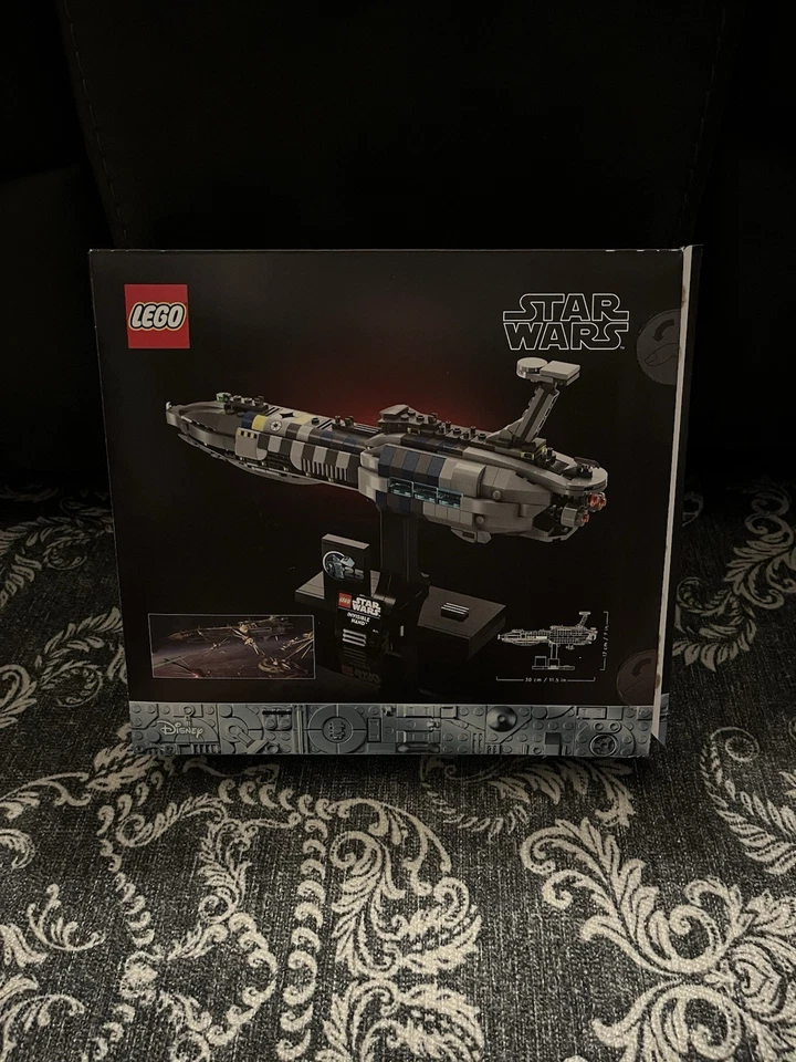 LEGO Star Wars Invisible Hand 25th Anniversary Building Set 75377 - Image 2 of 2