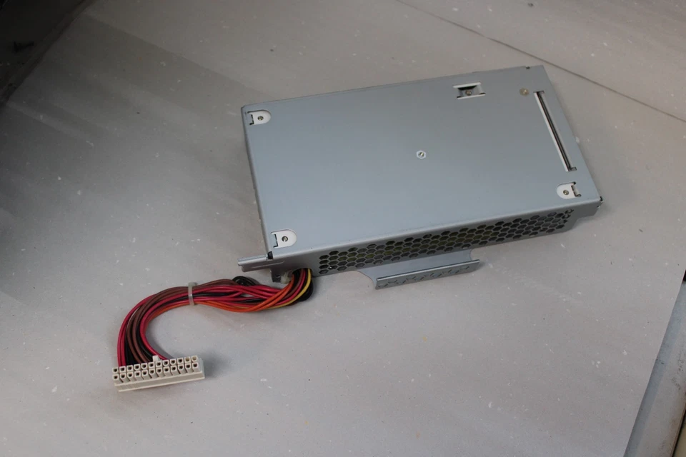 ASTEC Netzteil  AA22230-A  max. 105W  Cisco 341-0102-02 - Bild 4 von 4