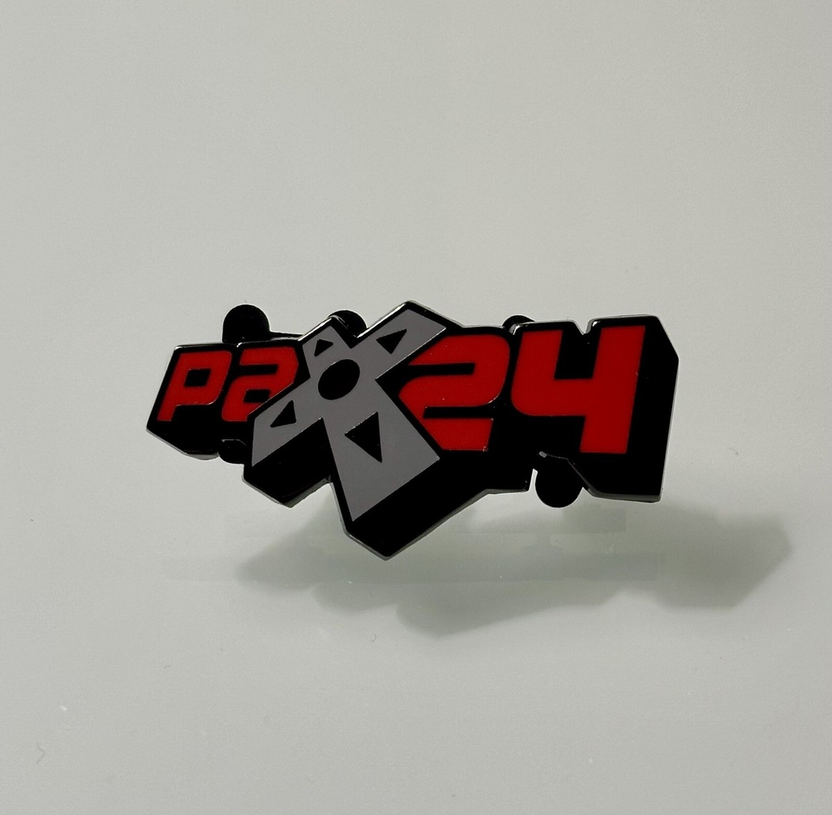 Set Completo Di 4 Spille Pinny Arcade PAX 2024, Edizione Limitata - Usate Ma In Buone Condizioni