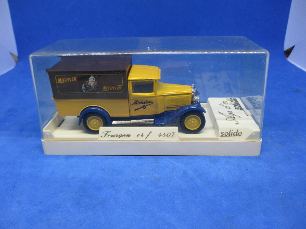Voiture miniature solido 1/43 Citroën DS 19 1955 - Collection