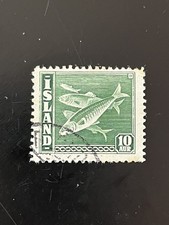 Iceland 1939 ‘Fish’ 10 aura Green used partial hinge XF condition