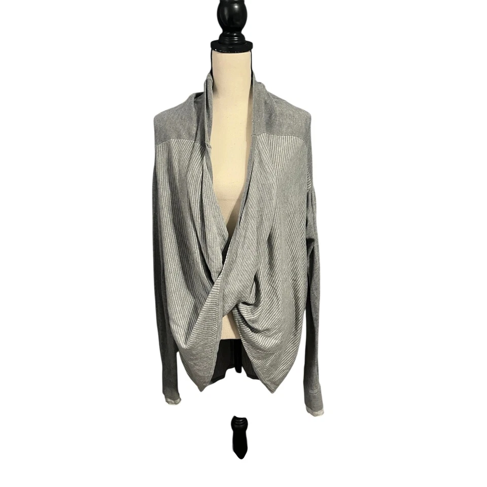 Suéter envolvente icónico gris/rayas Lululemon para mujer talla 10 mezcla de cachemir atletismo Foto 3 de 4