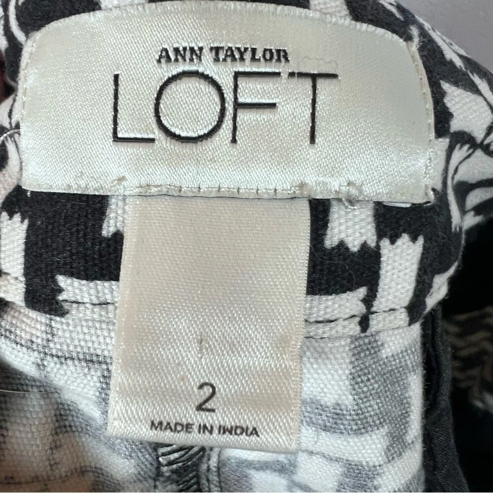 Ann Taylor Loft Women’s Houndstooth Print Chino Shorts Black & White Size 2 - Image 4 of 4