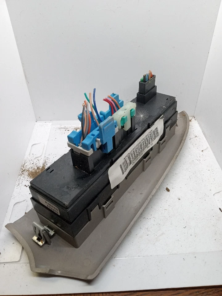 Interruptor de bloqueo de puerta lateral para pasajero Chevrolet Trail Blazer 2002-2009 P/n 15857676 Foto 4 de 4