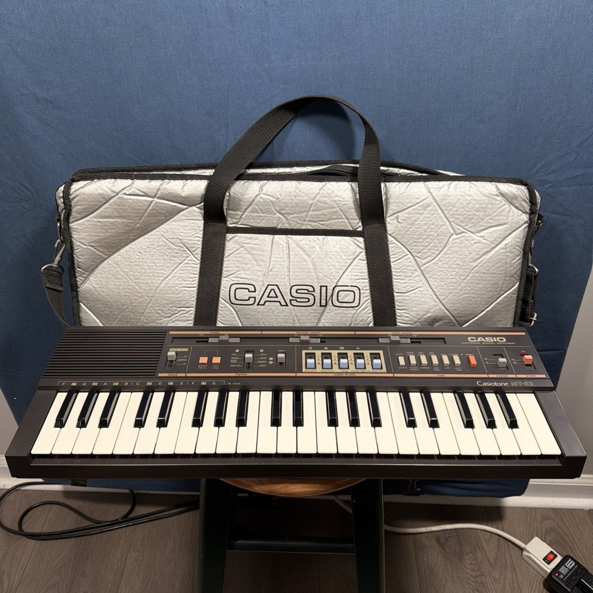 Vintage Casiotone MT-52 Electronic Casio Keyboard Synth Tested