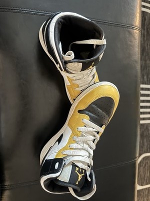 Air Jordan 1 Mid   Black/White/Yellow (Youth Size6)