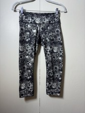 Lululemon Leggings Size 4 Black Gray Floral Cropped Yoga Pants Athleisure Gym