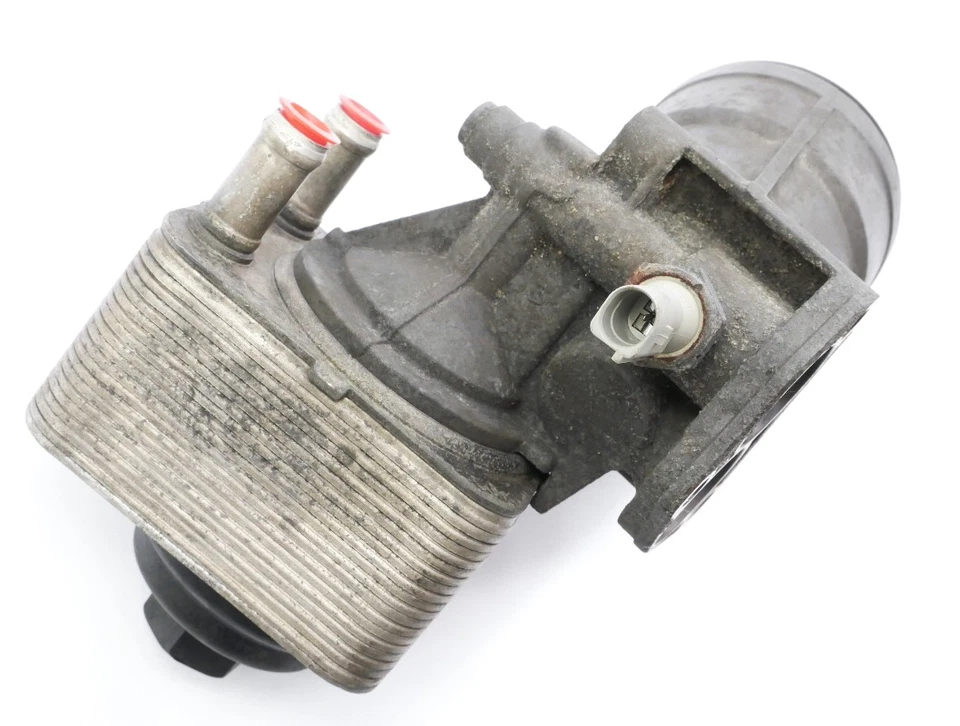 Carcasa y enfriador de filtro de aceite Audi TT A3 Eos R32 3.2 VR6 MK5 - 022 115 403 S Foto 3 de 4