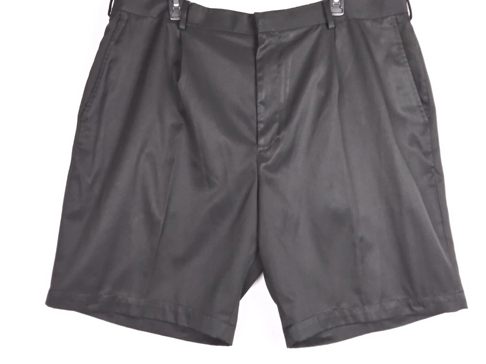 Pantalones Cortos de Golf Walter Hagen Para Hombres W42 Negros Atléticos Plisados Bolsillos Foto 2 de 4