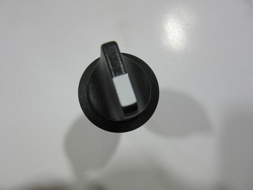 ABB C2SS110B-11 Selector Switch 2 Position Maintained 1 N.O. - 1 N.C. NEW!!! - Picture 2 of 5