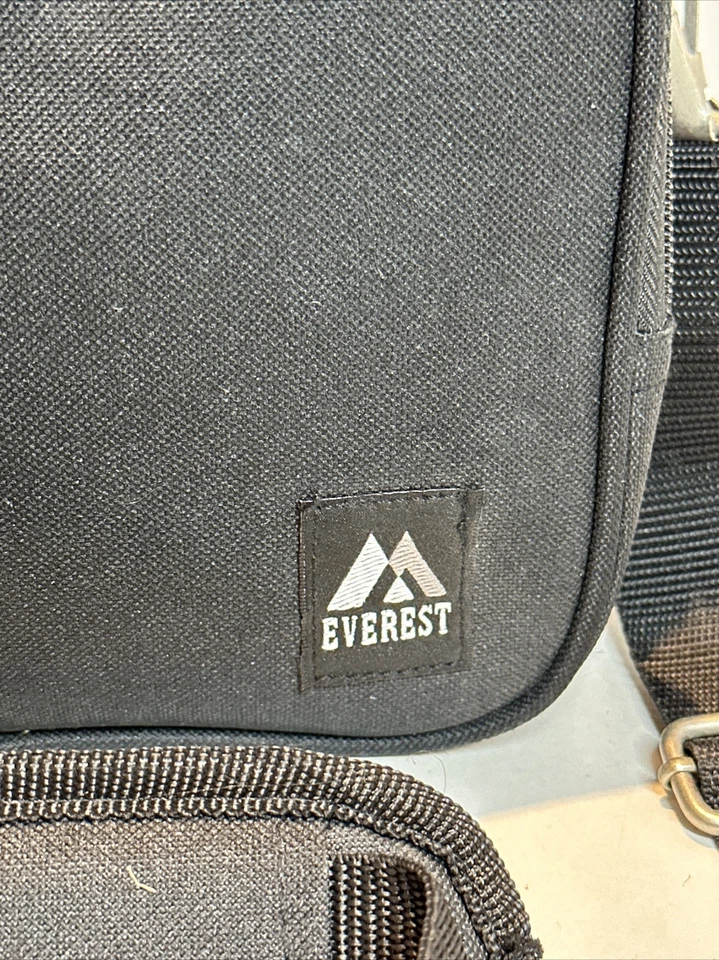 Bolsa de ombro EVEREST UNISSEX Messenger utilitária preta - Imagem 3 de 4