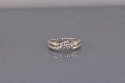 SOLVAR Sterling Silver Irish Claddagh Heart Crown Crossover Band Ring 925 Sz: 7