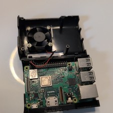 Raspberry Pi 3 Model B Single-Board Computer - works, bad sd slot