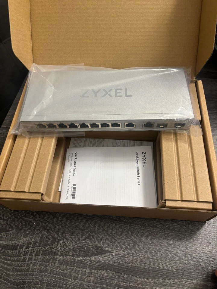 Zyxel XGS1210-12 12-Port Web-Managed Multi-Gig Switch – Excellent Condition  - Image 2 of 4