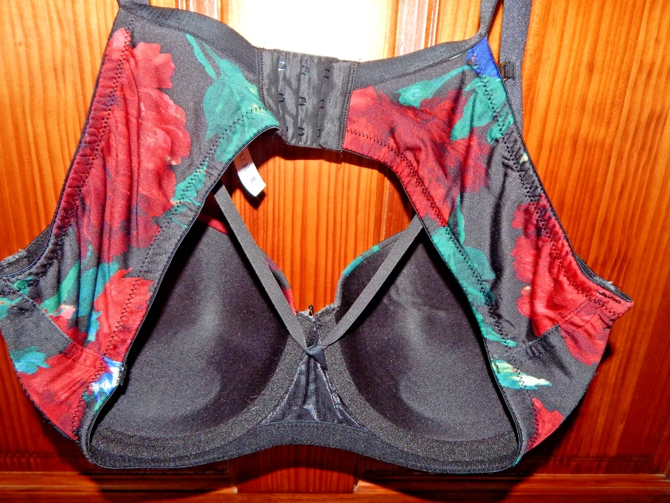 SUJETADOR CACIQUE BOOST BALCONETTE ENCAJE FLORAL, CON AROS, ACOLCHADO MEDIANO, TALLA 38 D Foto 4 de 4