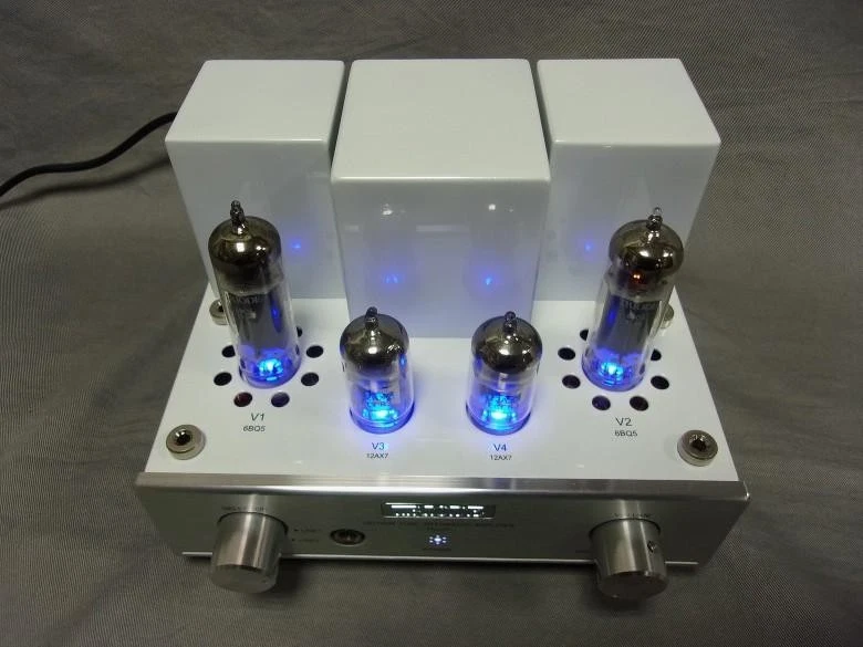 (US Duty Free) Triode Pearl Integrated Amplifier, Used - Image 2 of 4