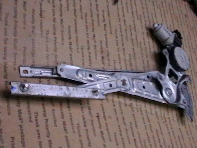 2013 - 2018 nissan altima rear left window regulator motor 82731 3TA2A OEM - Image 3 of 4