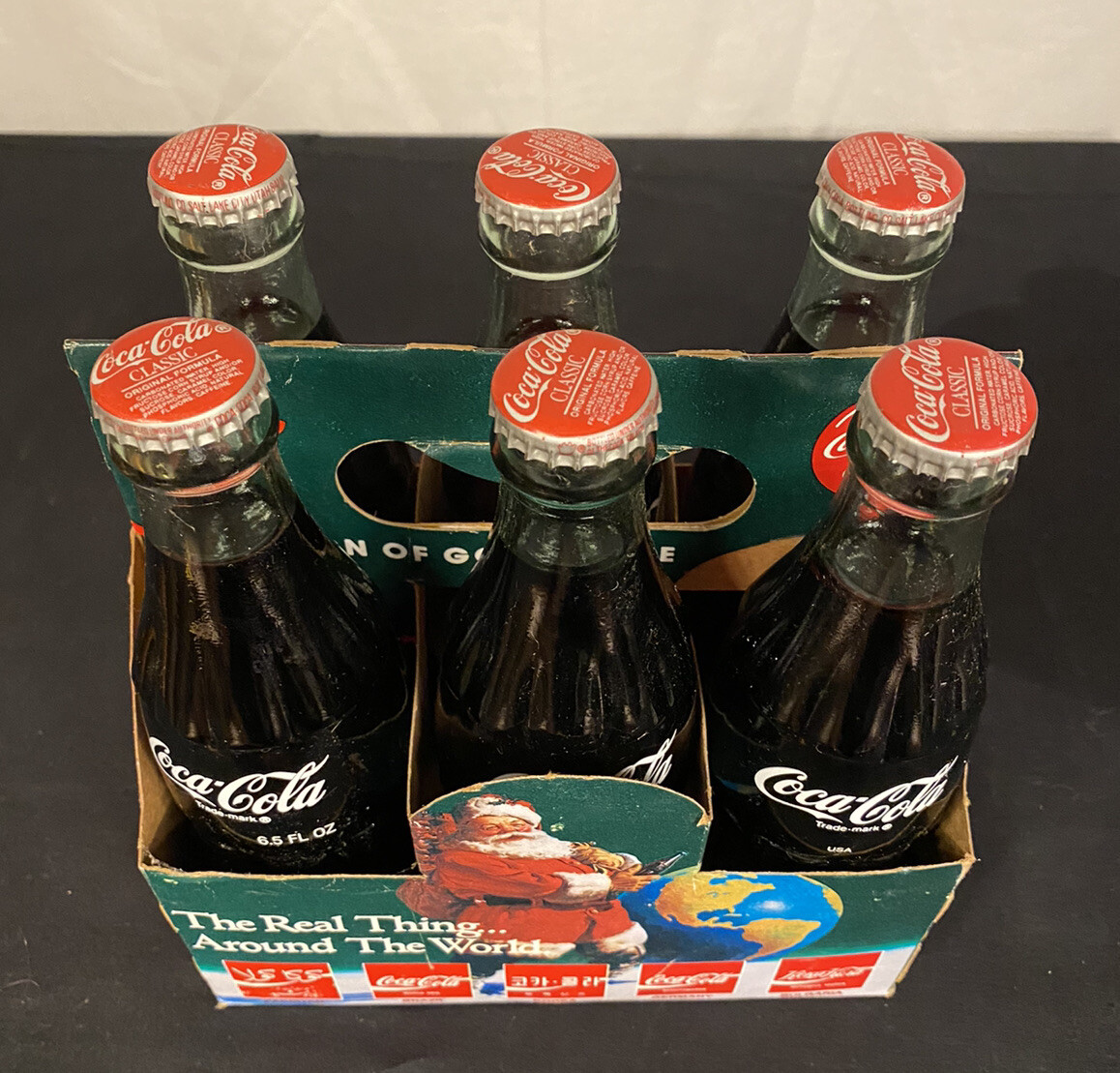 CHRISTMAS 1990 6 Pack of Coca Cola “Around The World” Bottles USA