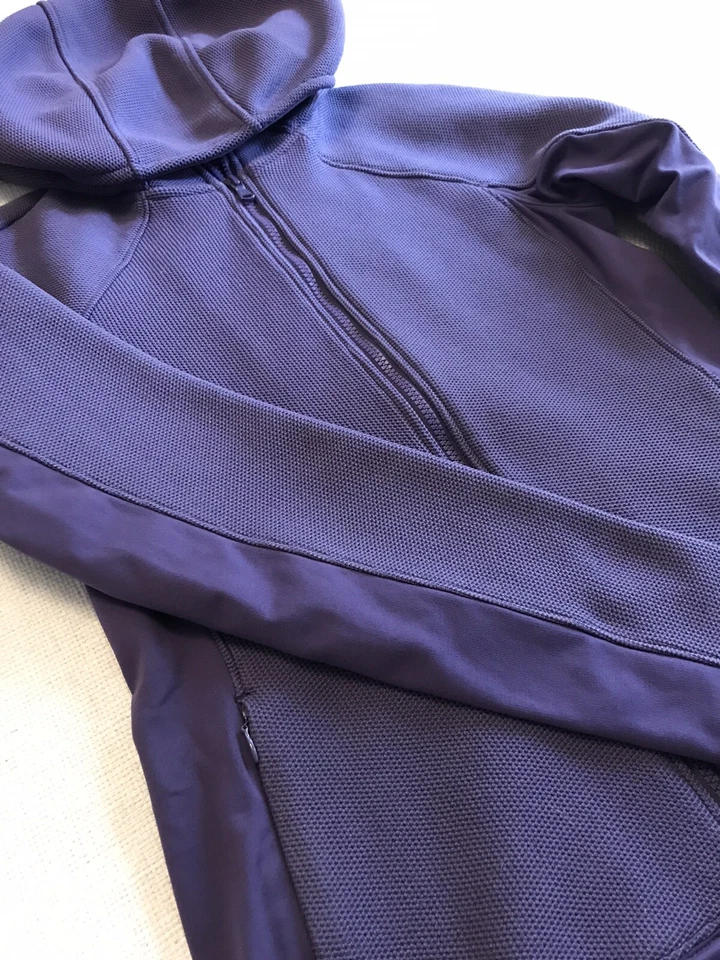 Chaqueta tejida infrarroja UNDER ARMOUR para mujer púrpura con capucha cremallera completa talla M activa Foto 4 de 4