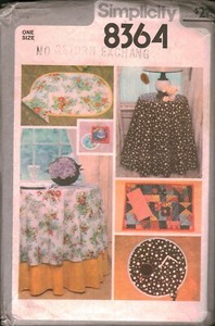 8364 Vintage Simplicity Sewing Pattern Kitchen Tablecloth Napkins Placemat UNCUT