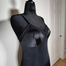 Vintage Vanity Fair Black Full Slip Lace Trim Nylon 36 70s 80s