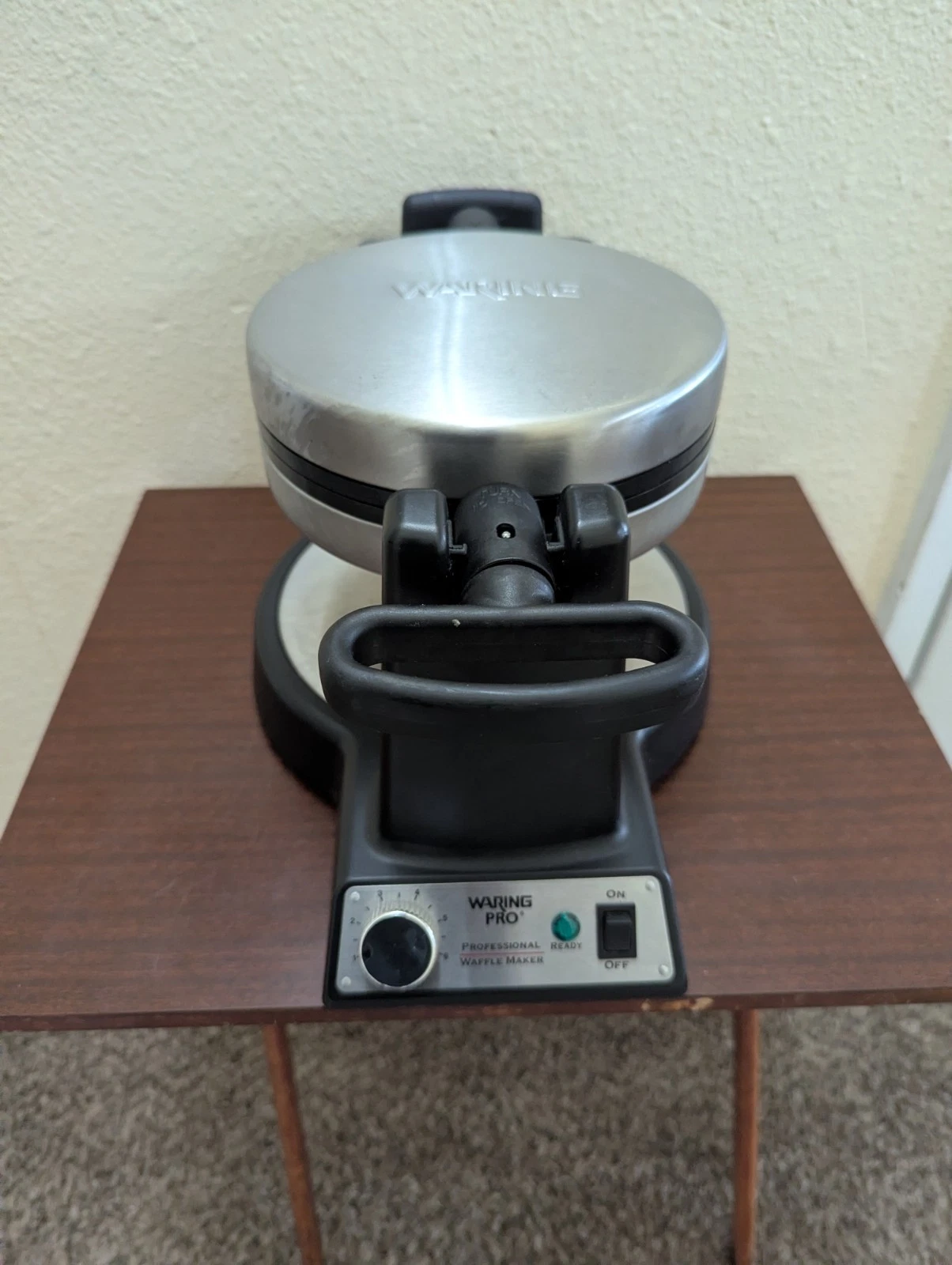 Waring Pro Belgian Waffle Maker Model WWM450PC Tested Works Great